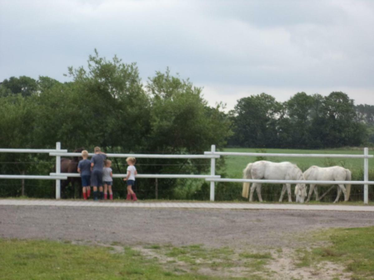 Ferienhof Frerichs Ihr Feriendomizil Am Meer Schillig Exterior foto